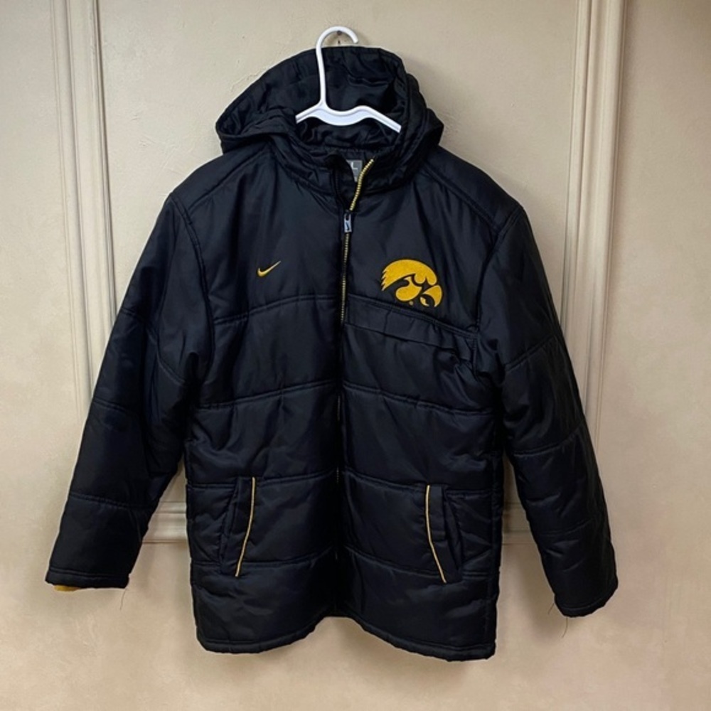 Vintage Nike Storm-FIT Iowa Hawkeyes winter parka jacket Youth size Large